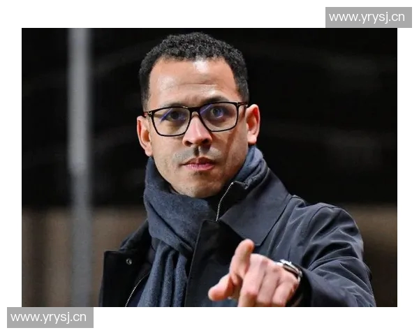 罗塞尼尔：外界对帕尔默有很多议论，他今天用戴帽做出了回应